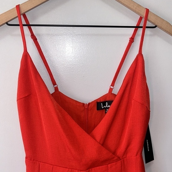 "NWT" Lulus‎ All About Love Red Sleeveless Surplice Romper- Women's Size XS - Picture 8 of 12